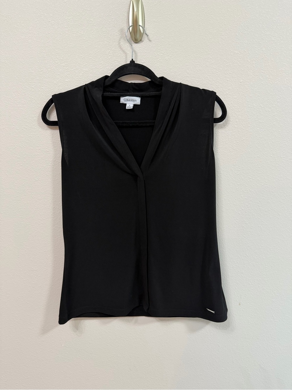 Calvin Klein V-neck Sleeveless Blouse